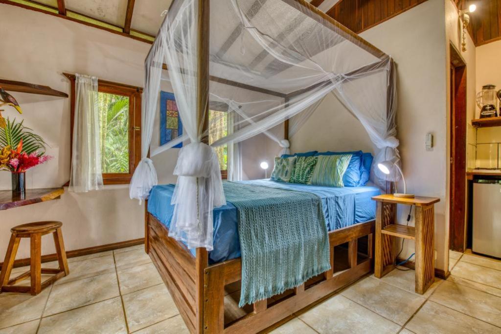 Pachamama Jungle River Lodge - Punta Uva Puerto Viejo de Talamanca Exterior foto